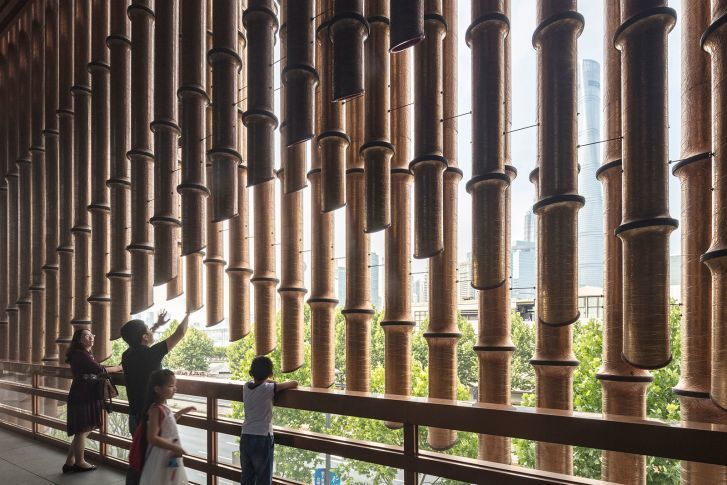 Bất ngờ với tòa nhà tự thay đổi hình dáng mỗi giờ