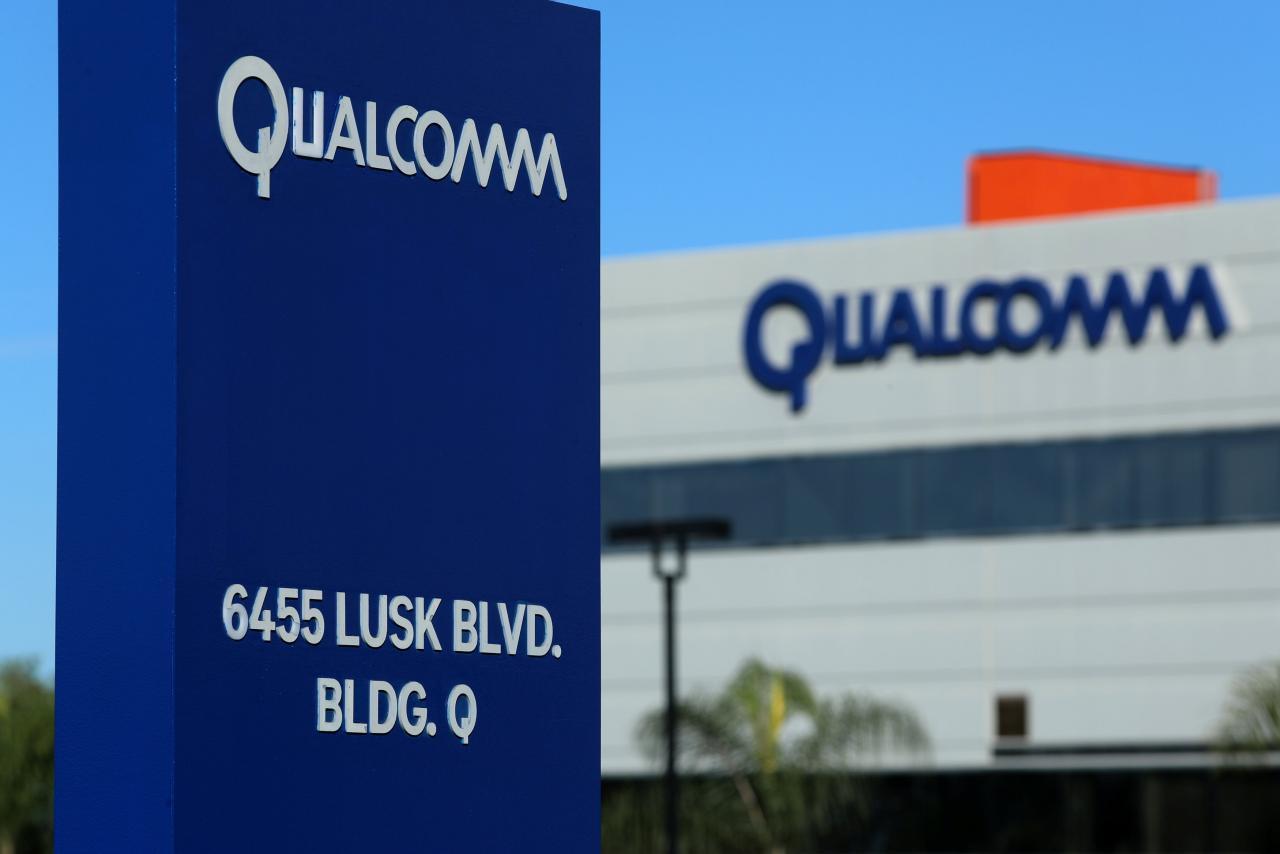 Từ chối 103 tỷ USD, Qualcomm không bán mình chờ tăng giá