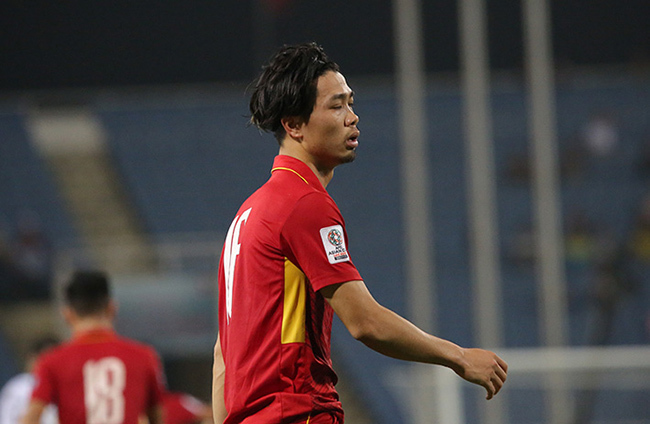 Xót Công Phượng, bầu Đức trách người lớn thiếu công tâm