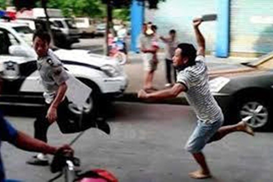 Mâu thuẫn ở quán nhậu, một người bị đâm chết