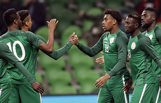 Vắng Messi, Argentina thua ngược khó tin Nigeria