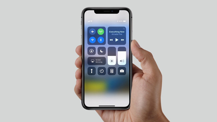 Có hai phiên bản iPhone X nhanh chậm khác nhau