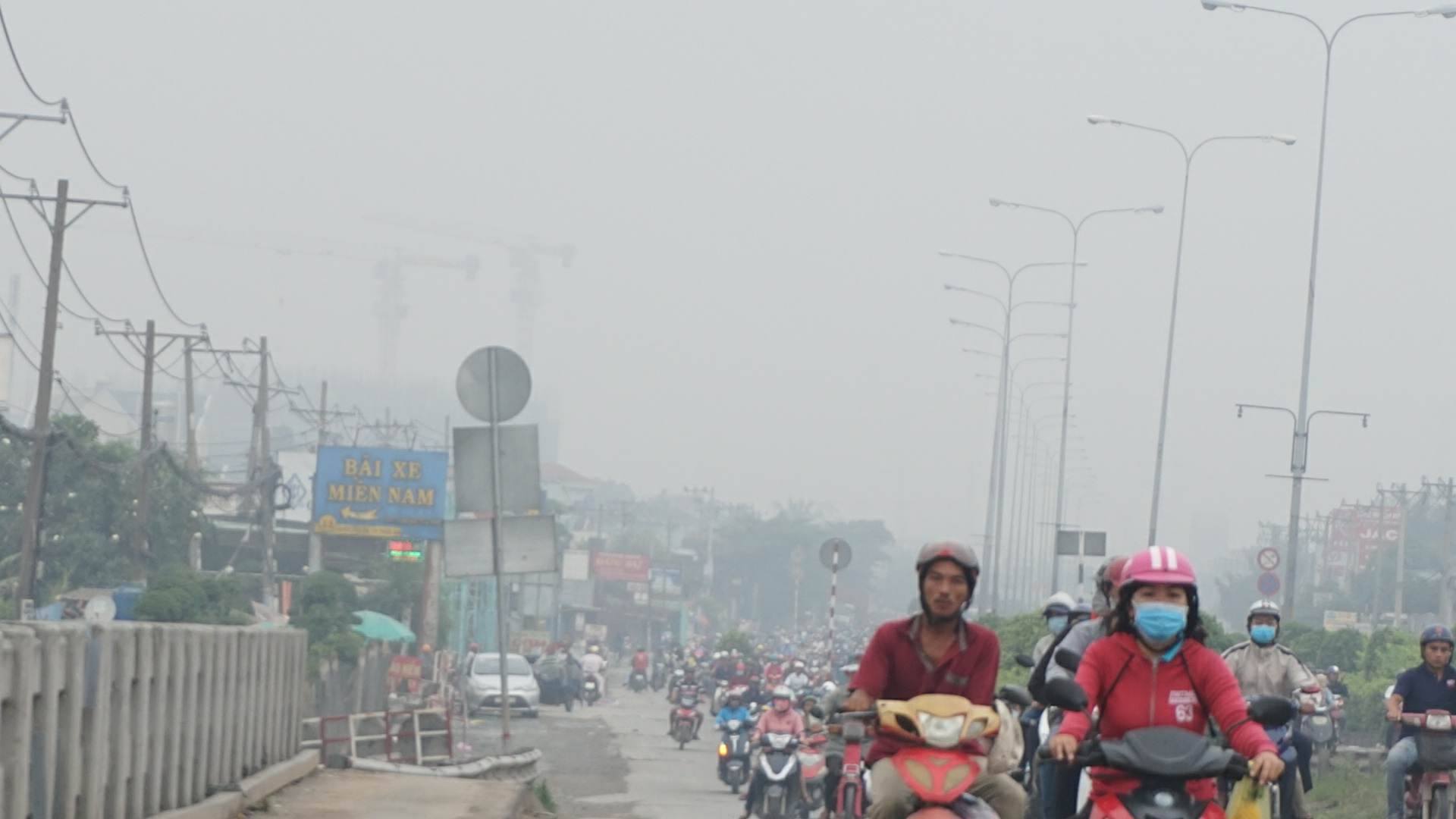 Sài Gòn lại chìm trong sương mù