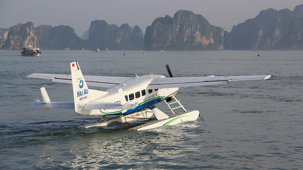 Bay từ Hà Nội ra đảo Cô Tô mất 1h bằng thủy phi cơ