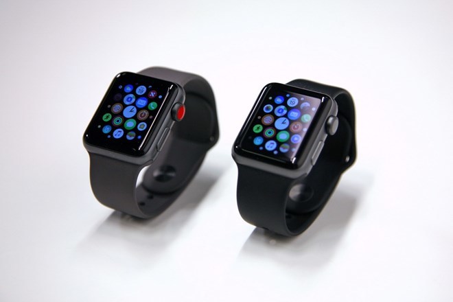 Apple giữ ngôi vương thị trường thiết bị đeo thông minh