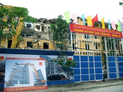 Cải tạo chung cư cũ: Hà Nội mất 10 năm để di dời 50 hộ dân