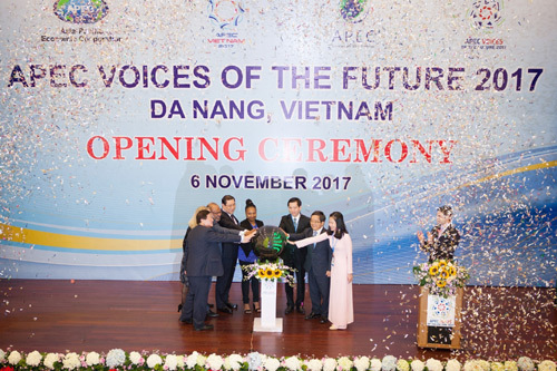 Khai mạc Diễn đàn Tiếng nói tương lai APEC 2017