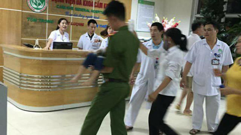 Gần 100 trẻ nghi ngộ độc sau bữa phụ ở trường mầm non