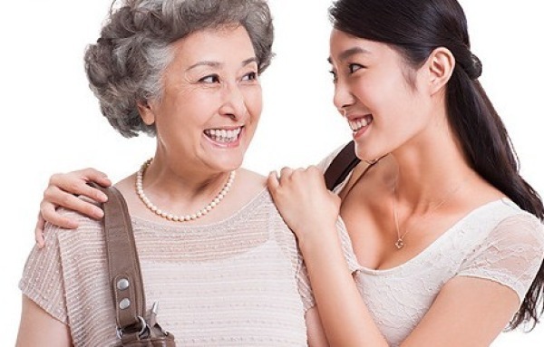 Mẹ chồng cho nhà đất, con dâu ngần ngại không dám nhận