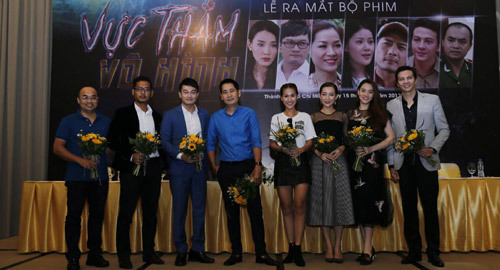 Phim mới ‘Vực thẳm vô hình’: Cái ác núp bóng yêu thương