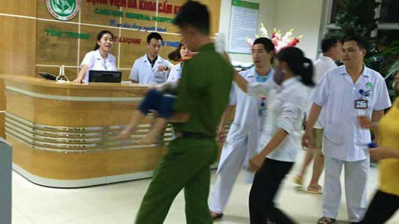 Điều tra vụ hơn 100 trẻ mầm non nghi ngộ độc sau bữa phụ ở trường