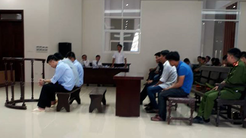 Hà Nội: Hỗn chiến chỉ dừng khi nạn nhân ngã gục