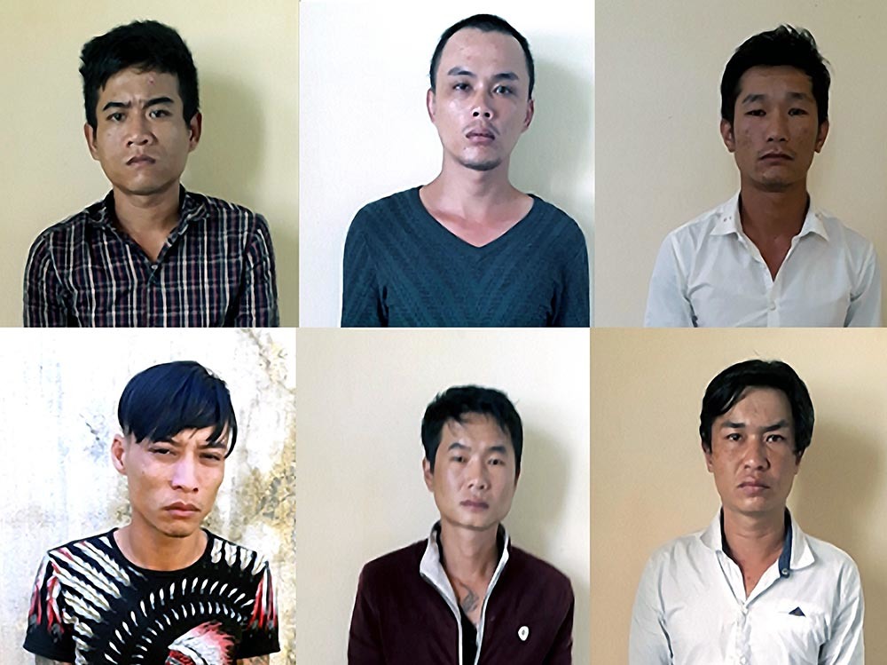 Bắt băng nhóm chuyên thu tiền 'bảo kê' vườn cao su