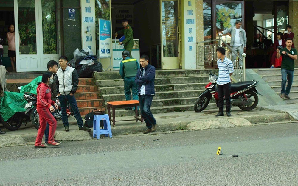 Vào bệnh viện thăm bạn, nam thanh niên bị đâm tử vong