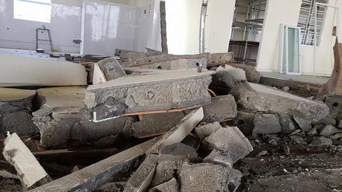 Phá dỡ thần tốc nhà hàng dưới gầm cao tốc Hà Nội - Hải Phòng