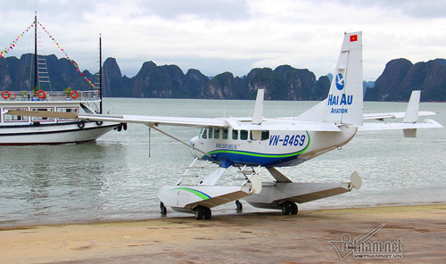 Thủy phi cơ Hạ Long
