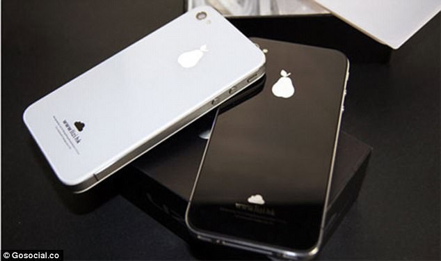 Hài hước những 'siêu phẩm' hàng nhái Trung Quốc: Dép Kine, điện thoại ‘quả lê’