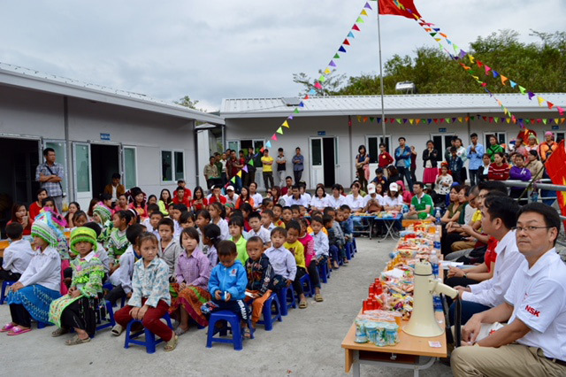 Hơn 800 triệu đồng xây dựng trường học cho trẻ em vùng cao