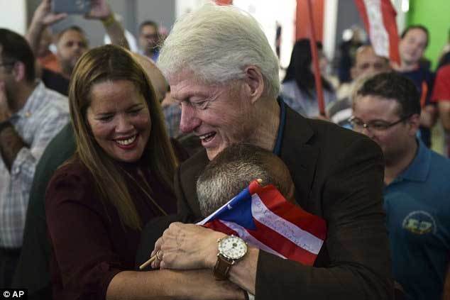 Bill Clinton mất bao tiền để dàn xếp bê bối tình ái?