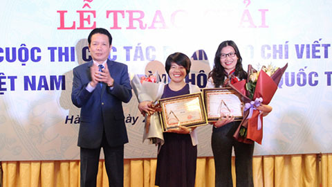 Trao giải 17 tác phẩm báo chí chủ đề Việt Nam hội nhập quốc tế