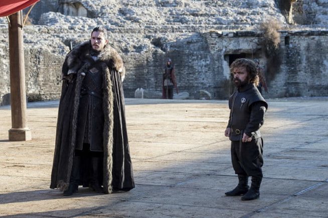 Bị khởi tố vì xem trộm Game of Thrones chưa ra rạp