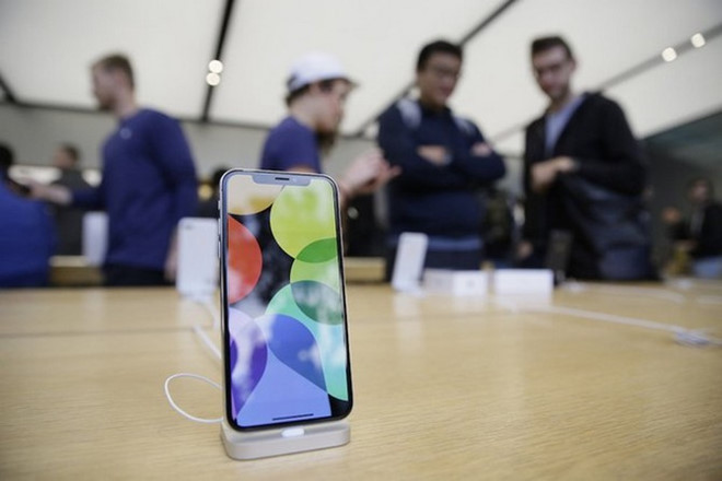 Foxconn tuyển dụng trái phép học sinh để sản xuất iPhone X