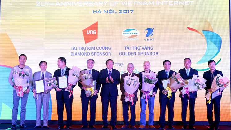 10 nhân vật ảnh hưởng nhất đến Internet VN trong 10 năm qua