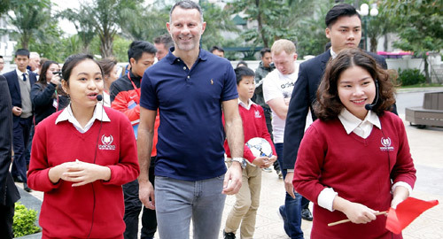 Ryan Giggs và Paul Scholes giao lưu với học sinh Vinschool