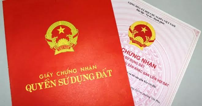 Sổ đỏ làm nóng công luận