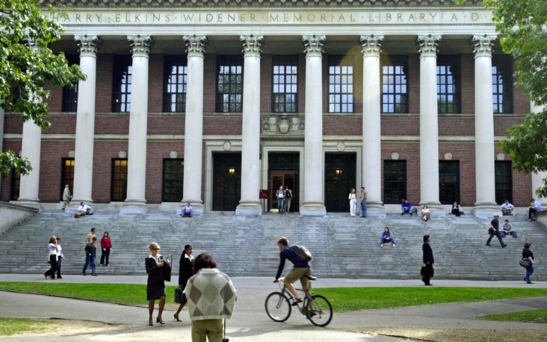 ĐH Harvard bị Bộ Tư pháp ‘sờ gáy’ vì giới hạn nhận sinh viên gốc Á