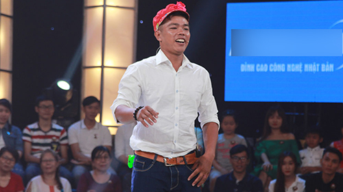 Tuổi thơ mất mẹ, sống trong nghĩa trang của chàng xe ôm thi hài