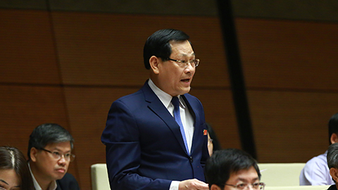 Tố cáo cán bộ về hưu để tránh ‘chuyến tàu vét’