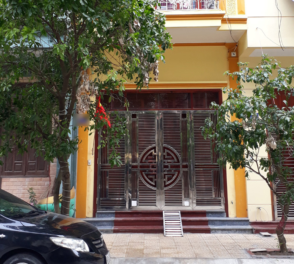 Bà nội tiết lộ vụ bé hơn 1 tháng tuổi bị giúp việc bạo hành