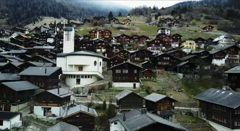 Làng Thụy Sĩ đẹp như mơ tặng tiền cho người tới sống