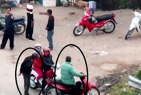 Hà Nội: Cảnh sát hình sự hóa trang bắt nhóm trấn lột như phim hành động