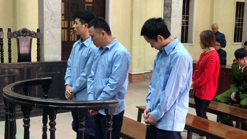 Điều tra bổ sung đối với chủ trang trại hổ vồ người