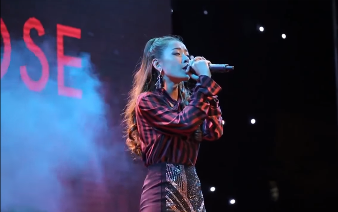 Những lần hát live khiến khán giả la ó của Chi Pu