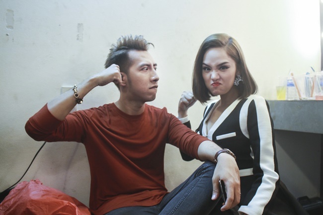 Only C nói về hành động đập bàn trên sóng truyền hình để bảo vệ Miu Lê