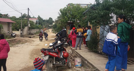 Bà nội của bé 20 ngày tuổi vẫn thản nhiên đi xem bói sau khi phi tang xác cháu