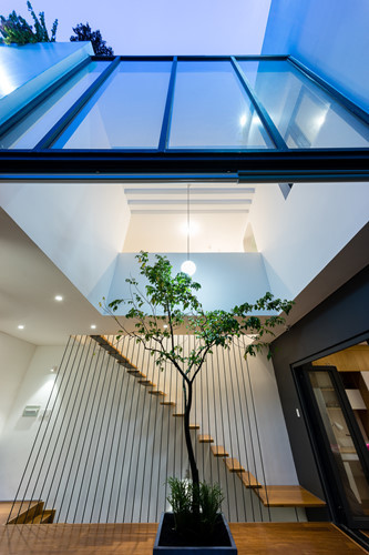 Mê mẩn nhà Sài Gòn ngập nắng đẹp lạ thường