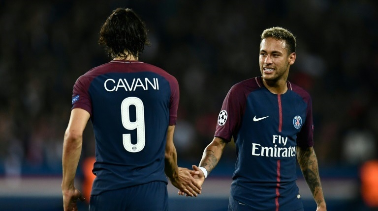 Cavani hỏng 11m, Neymar ghi tuyệt phẩm giúp PSG có 3 điểm