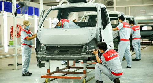 Cuối năm, xe tải nhẹ giá mềm chiếm ưu thế thị trường