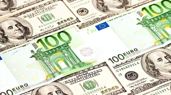 Tỷ giá ngoại tệ ngày 1/12: USD lên giá nhanh, bảng Anh tăng vọt