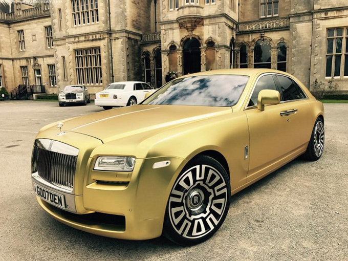 Rolls-Royce Ghost mạ vàng rao bán và chỉ nhận giao dịch bằng Bitcoin