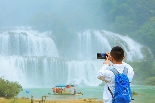 Tâm Bùi ‘vẽ’ Tây Bắc theo cách riêng cùng Galaxy Note8