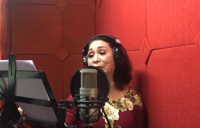 NSND Bạch Tuyết cover ca khúc 'Đừng hỏi em' của Mỹ Tâm