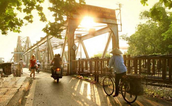 Thời tiết 3/12: Miền Bắc nắng tưng bừng, miền Trung lo lũ quét