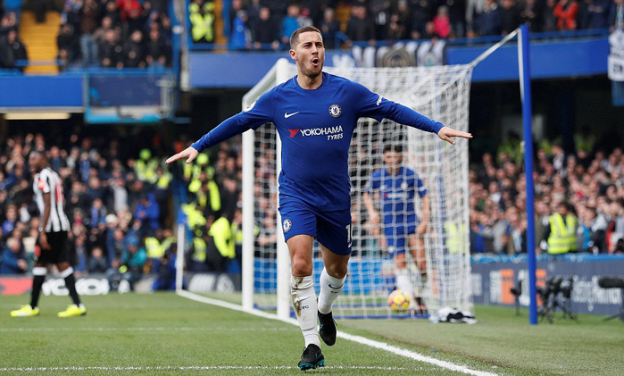 Hazard bừng sáng, Chelsea ngược dòng đả bại Newcastle