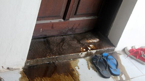 'Khủng bố' đòi nợ tín dụng đen: Ác hiểm 'mắm tôm trộn dầu luyn'