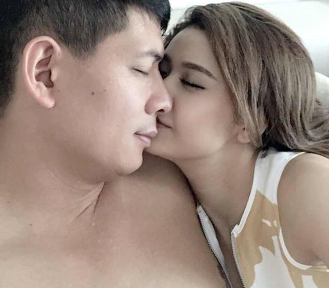 Ảnh thân mật của Trương Quỳnh Anh và Bình Minh gây xôn xao mạng xã hội